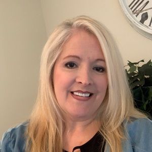 Meet your Posher, Bev